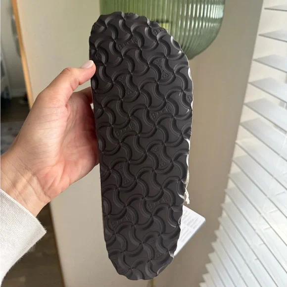 Birkenstock Boston Suede Clog in Taupe (Size 8.5) - Picture 3 of 9